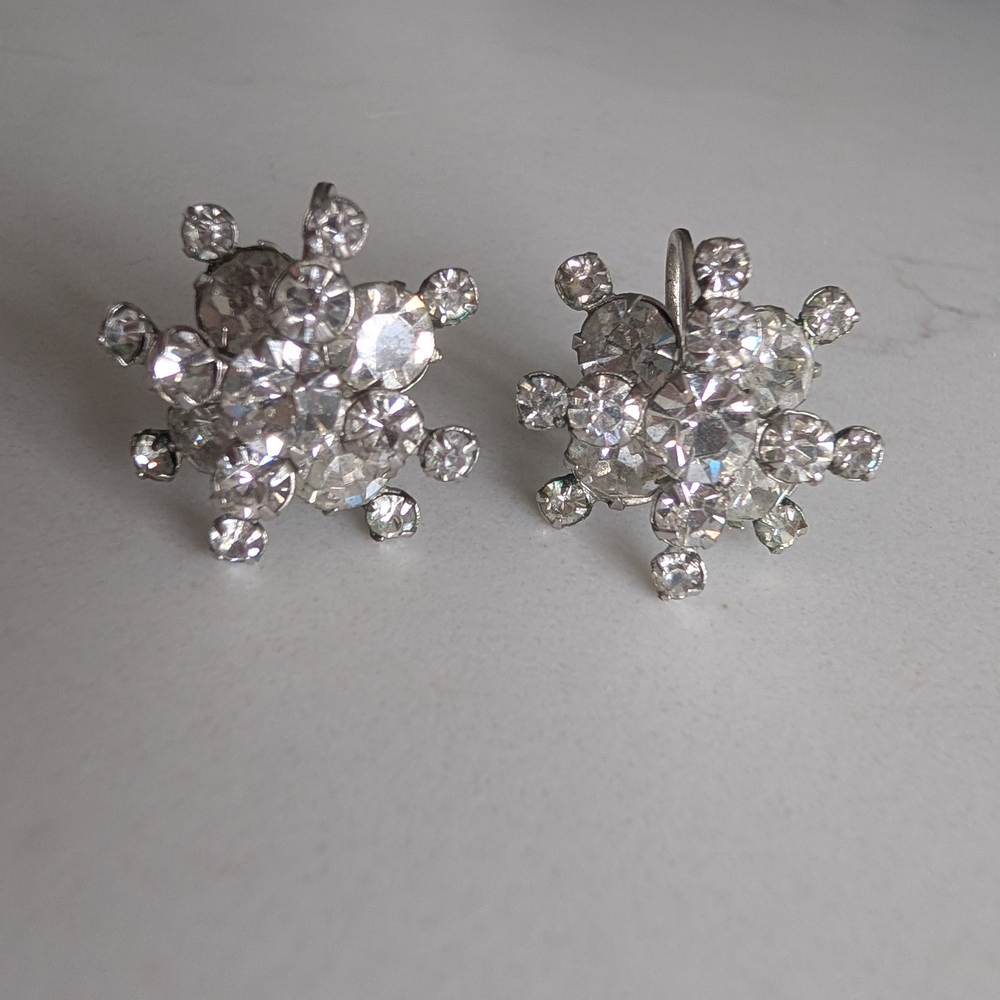 Vintage Screwback Starburst Snowflake Earrings